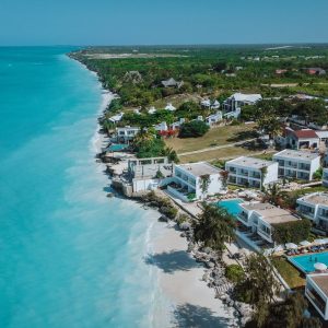 Semi-Luxury: Nungwi Dreams by Mantis