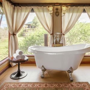 Kuro Treetops Lodge Tarangire: High End Accommodation